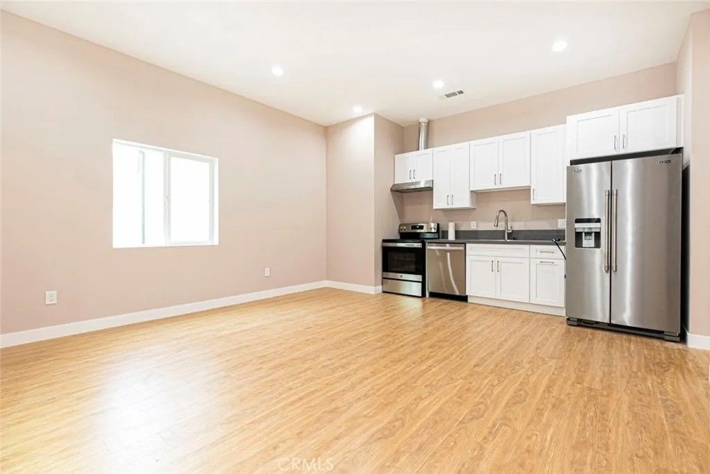 Photo of 741 E Doran Street #B, Glendale, CA 91206 (MLS # GD26072242)