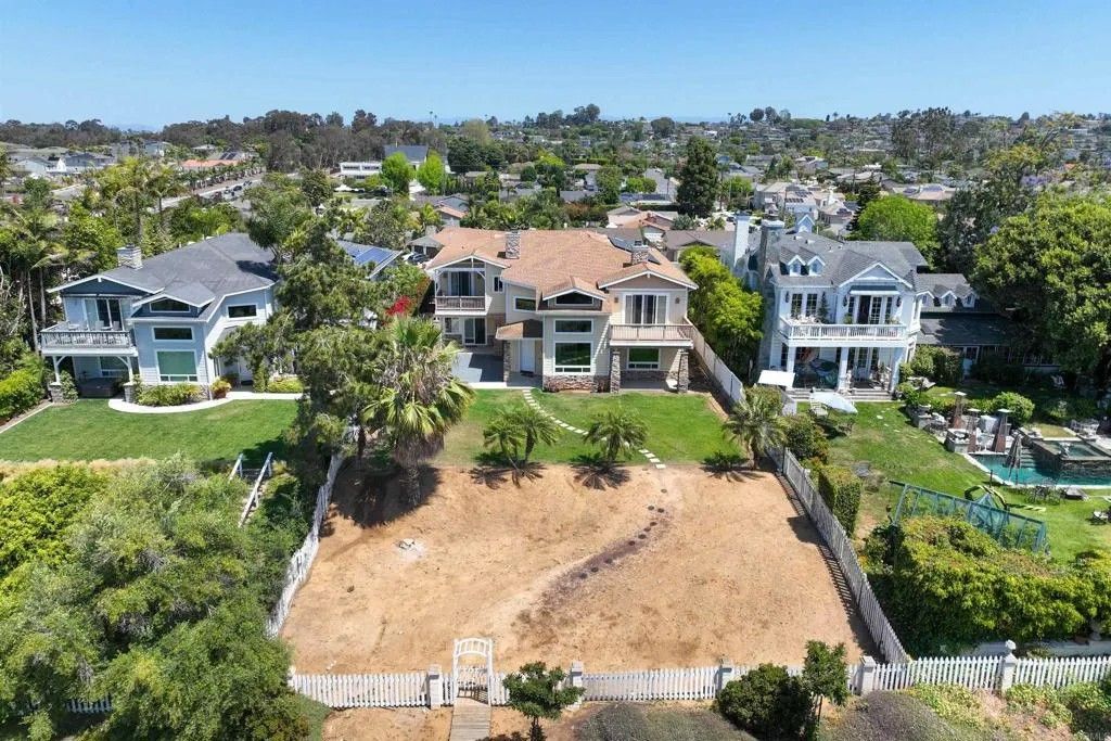 Photo of 1546 Oak Ave, Carlsbad, CA 92008 (MLS # NDP2603848)