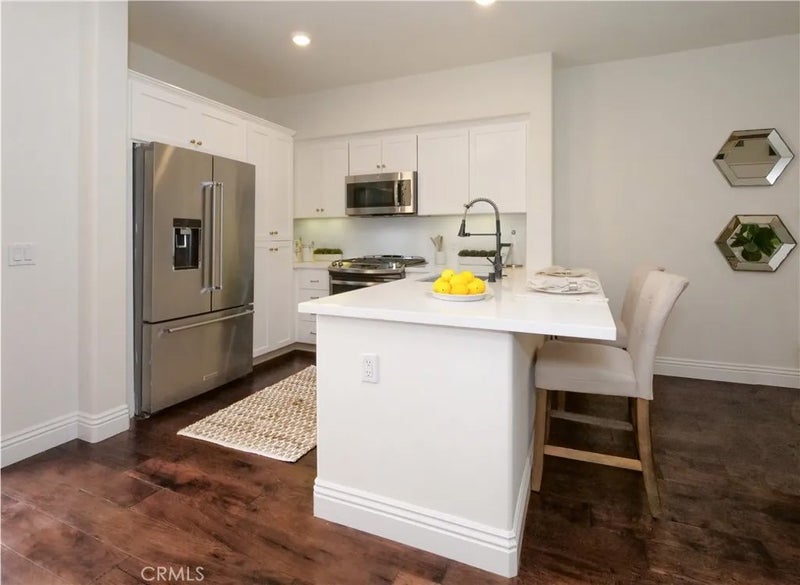28220 Highridge 208