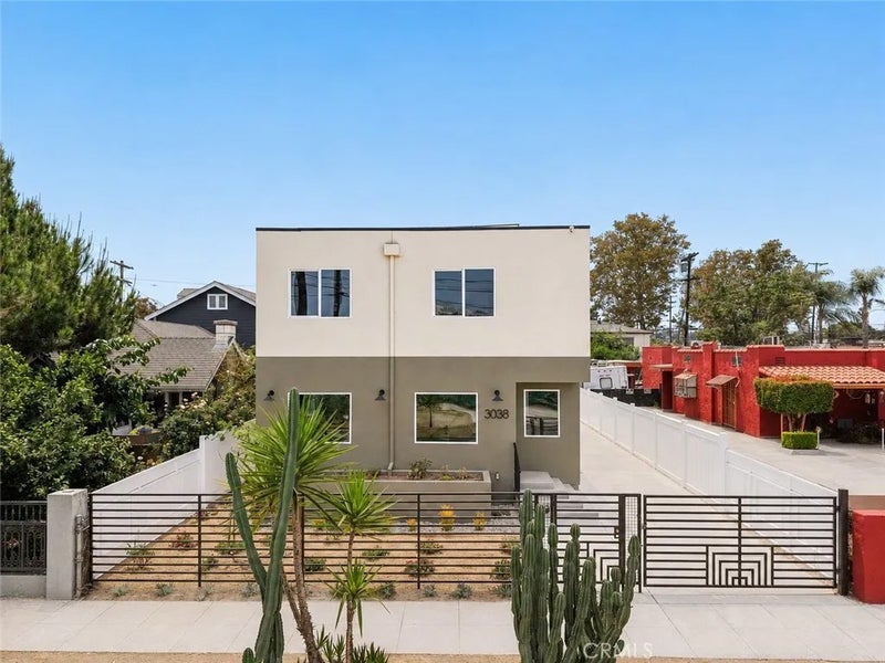 3038 Casitas Avenue