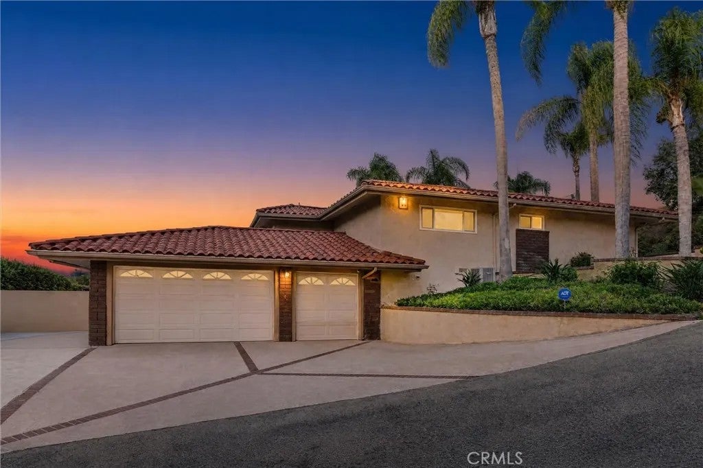 18958 Fowler Avenue