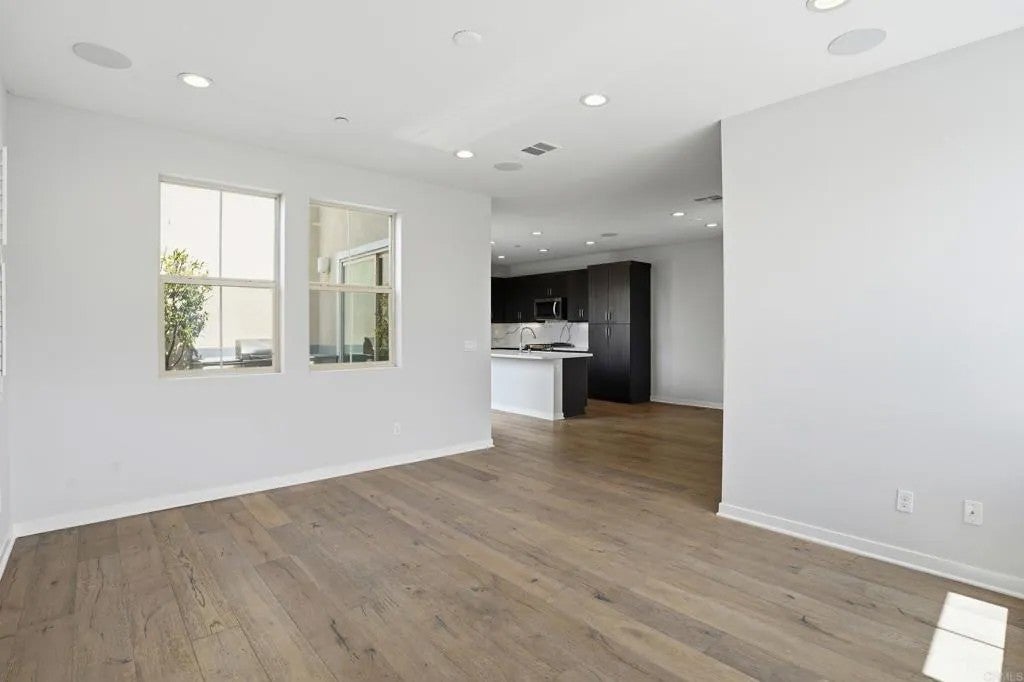 951 Camino Aldea