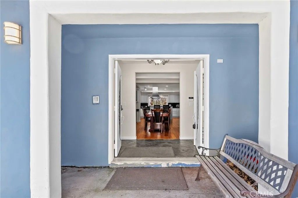 Photo of 26665 Modoc Lane, Lake Arrowhead, CA 92352 (MLS # GD26071321)