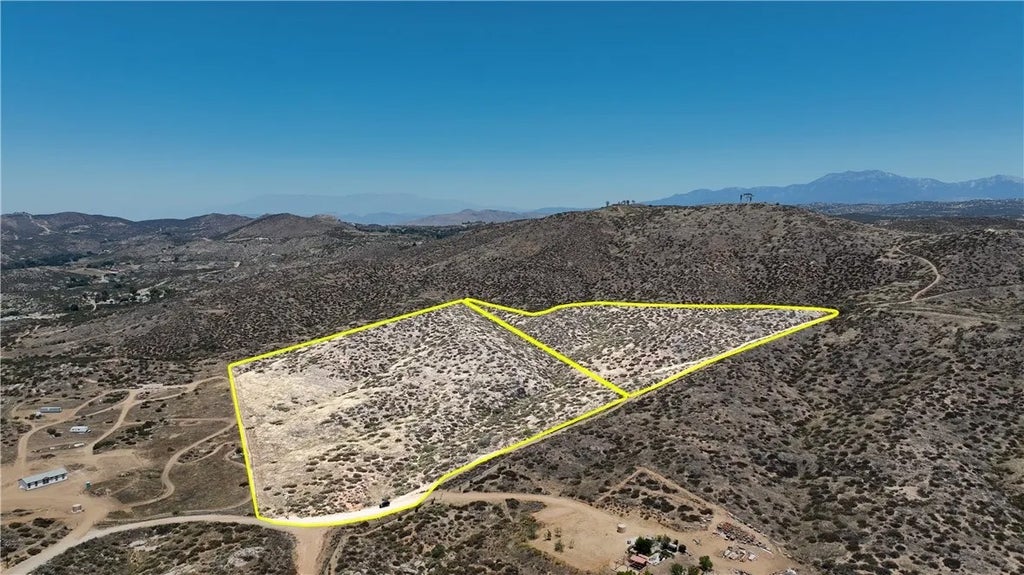 Photo of 1 Intrepid, Temecula, CA 92592 (MLS # SW26113918)
