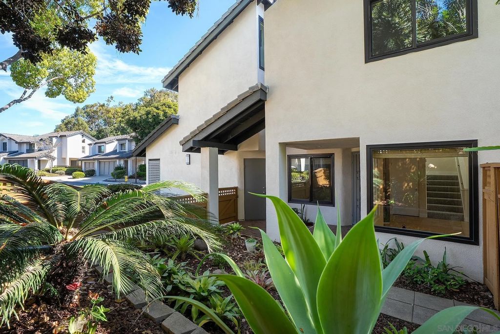 Photo of 6370 Caminito del Cervato, San Diego, CA 92111 (MLS # 260006730)