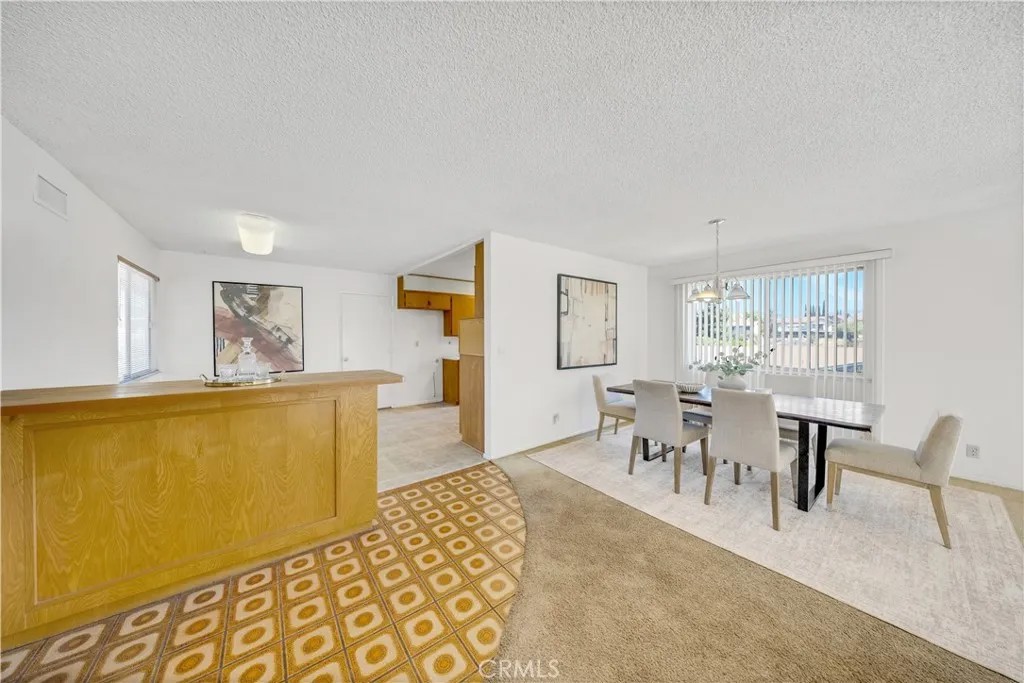 860 N 16th