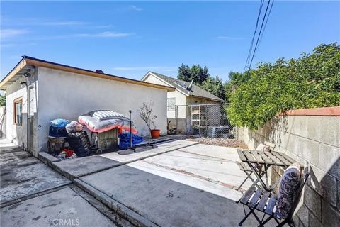 Tiny photo for 6762 Rainier Court, Riverside, CA 92506 (MLS # WS25244985)