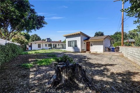 Tiny photo for 6762 Rainier Court, Riverside, CA 92506 (MLS # WS25244985)
