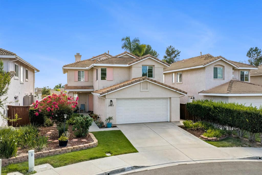Photo of 1461 Calle Goya, Oceanside, CA 92056 (MLS # 260019950)