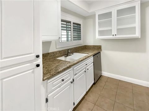 Tiny photo for 777 S Citrus Ave, Azusa, CA 91702 (MLS # DW25274467)