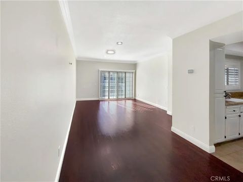 Tiny photo for 777 S Citrus Ave, Azusa, CA 91702 (MLS # DW25274467)