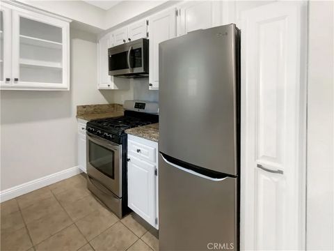 Tiny photo for 777 S Citrus Ave, Azusa, CA 91702 (MLS # DW25274467)