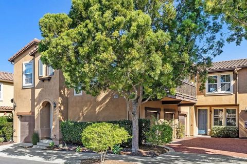 13285 Calle Del Campo 5 San Diego CA 92129