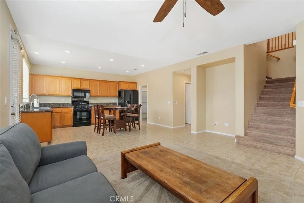 23613 Black Oak