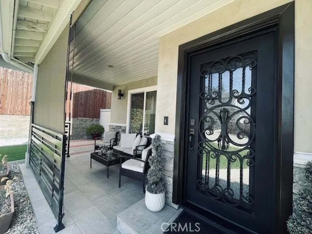 Photo of 10066 Golden Oaks Ave, Tujunga, CA 91042 (MLS # GD26061678)