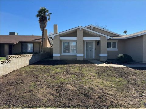 Photo of 2906 Casamia Ave, Palmdale, CA 93550 (MLS # SR26048112)