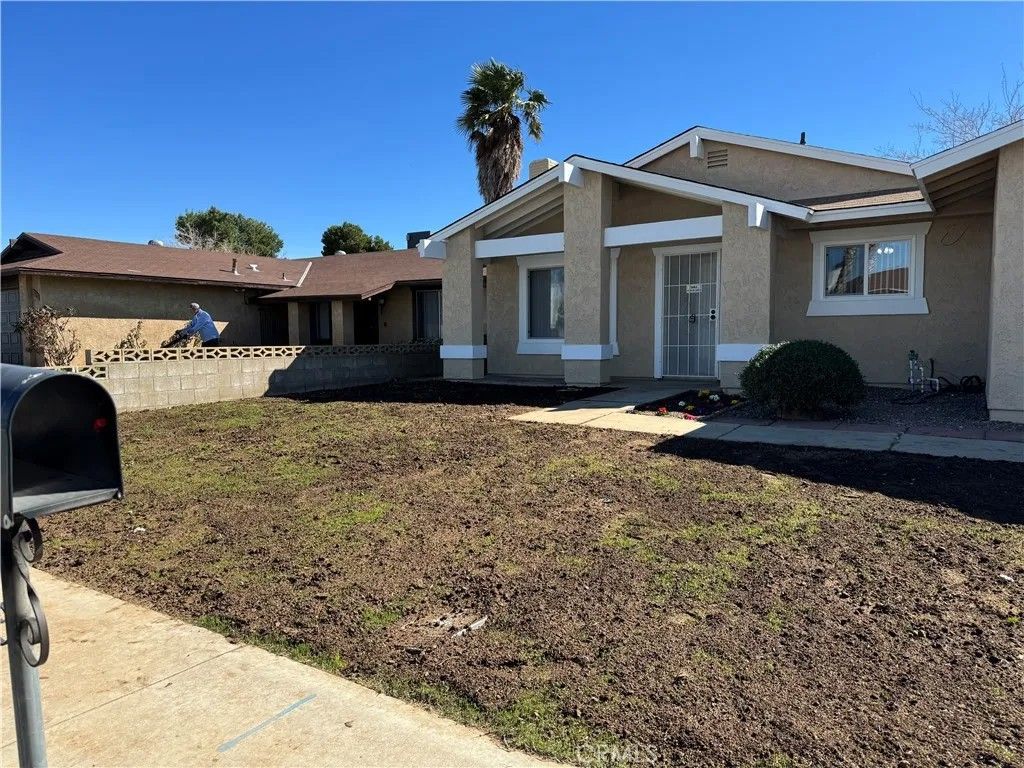 Photo of 2906 Casamia Ave, Palmdale, CA 93550 (MLS # SR26048112)