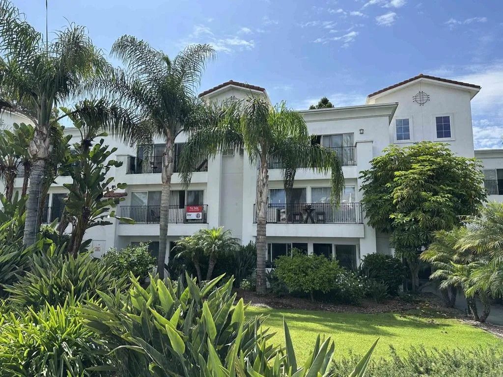 Photo of 2005 Costa del Mar Road, Carlsbad, CA 92009 (MLS # NDP2603639)