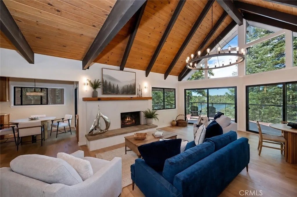 359 John Muir Road