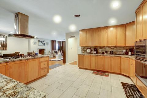 4284 Panorama Dr La Mesa CA 91941