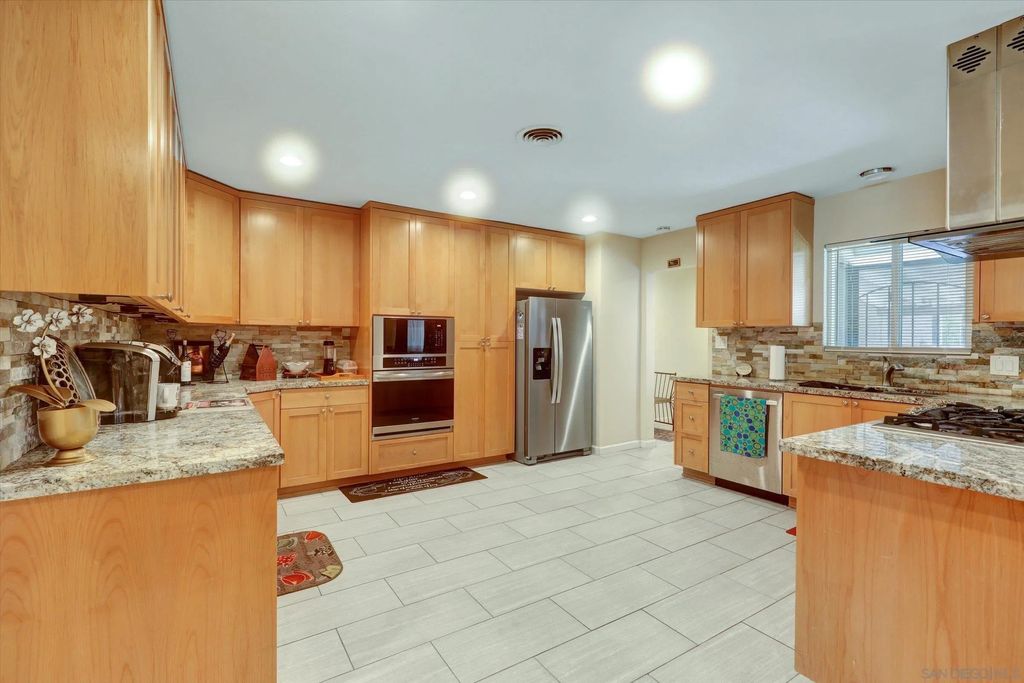 Photo of 4284 Panorama Dr, La Mesa, CA 91941 (MLS # 250032236)