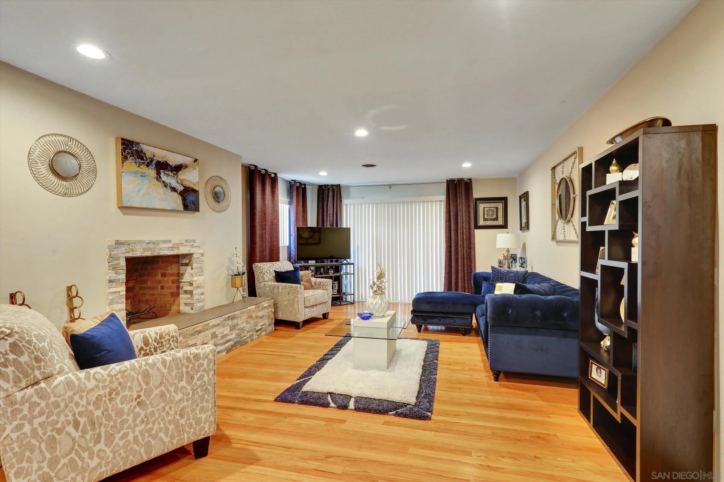 4284 Panorama Dr