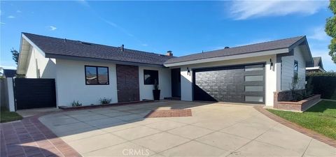 Photo of 4672 Ironwood Ave, Seal Beach, CA 90740 (MLS # PW26018406)