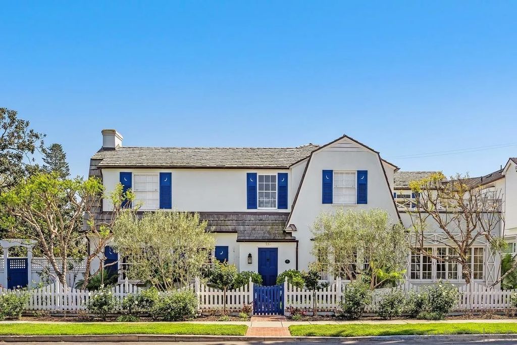 Photo of 532 Marina Ave, Coronado, CA 92118 (MLS # 260002886)