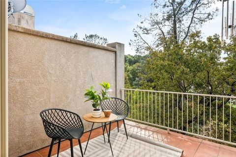 Tiny photo for 1 Lily Way, Chico, CA 95928 (MLS # SN25247957)