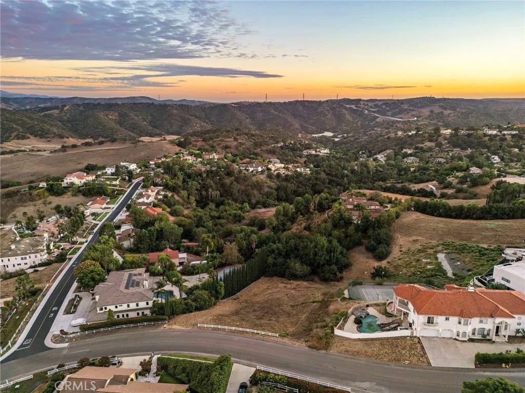 2182 Indian Creek