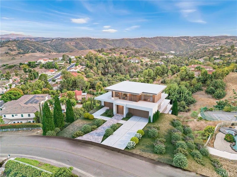2182 Indian Creek