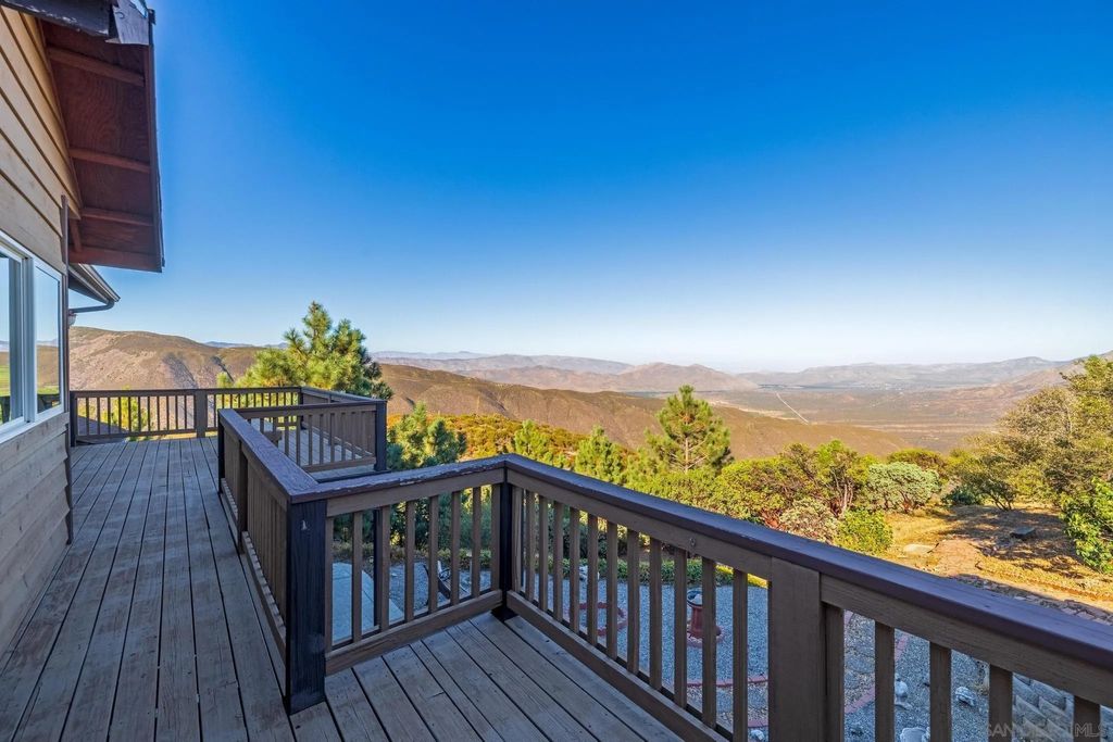 Photo of 3131 Pheasant Dr, Julian, CA 92036 (MLS # 250038999)