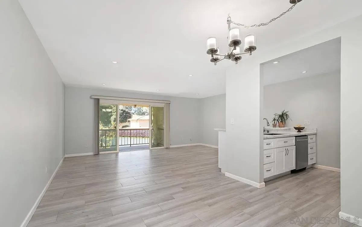 10669 San Diego Mission Rd 203