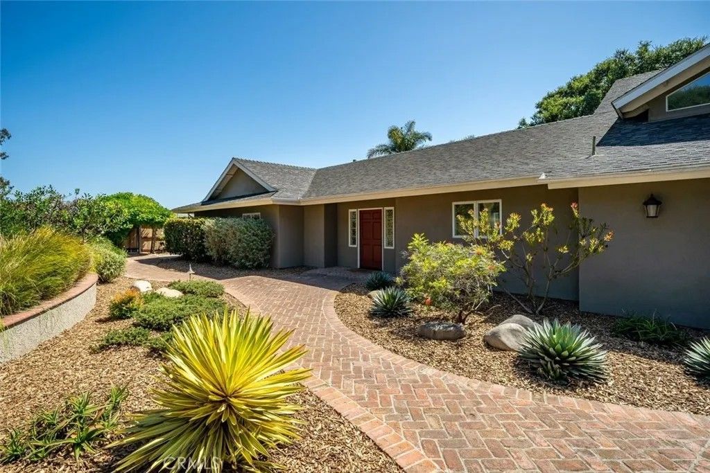 Photo of 165 West El Campo Road, Arroyo Grande, CA 93420 (MLS # SC26074236)