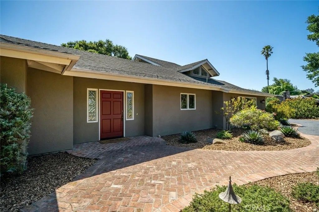 Photo of 165 West El Campo Road, Arroyo Grande, CA 93420 (MLS # SC26074236)
