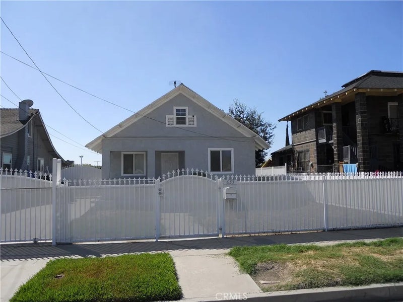 635 W 8th