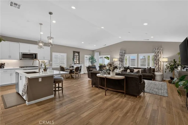 30940 Foxhollow
