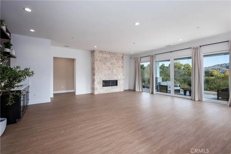 6600 Valle Verde Lane