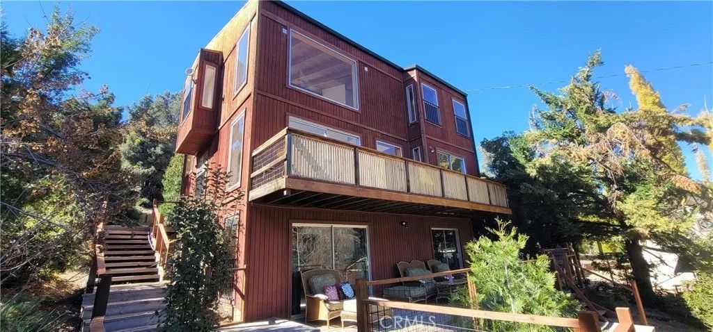 Photo of 1317 Pinetree Dr, Frazier Park, CA 93225 (MLS # SR26070196)