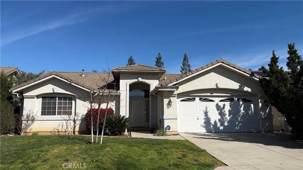 Photo of 4514 W Oswego Ave, Fresno, CA 93722 (MLS # FR26033768)