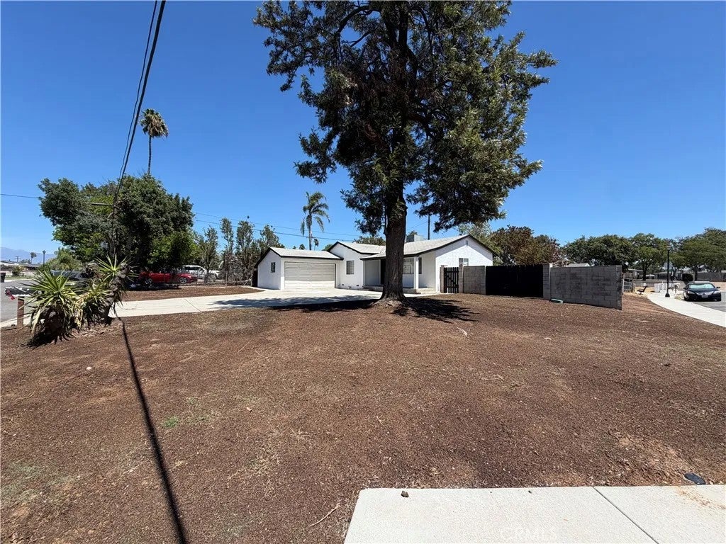 9227 Bruce Avenue