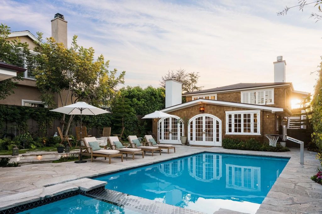 Photo of 660 Margarita Ave, Coronado, CA 92118 (MLS # 260003370)