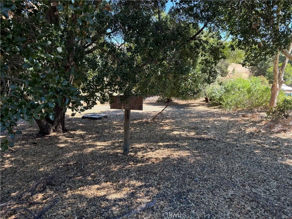 Photo of 8280 Peninsula Dr, Kelseyville, CA 95451 (MLS # LC26162644)