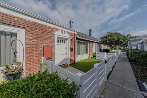 Tiny photo for 135 Morristown Ln, Costa Mesa, CA 92626 (MLS # OC25255425)