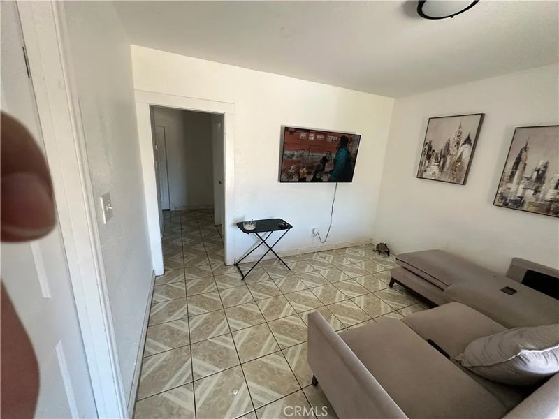 1116 W 78th