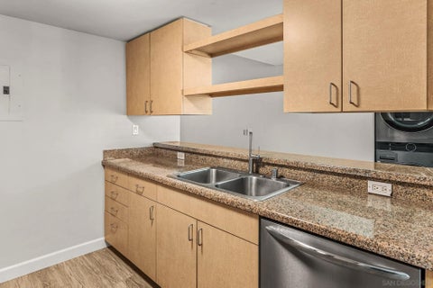 Tiny photo for 425 W Beech St #805, San Diego, CA 92101 (MLS # 260016871)