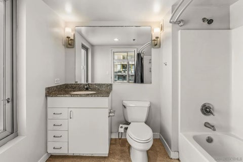 Tiny photo for 425 W Beech St #805, San Diego, CA 92101 (MLS # 260016871)