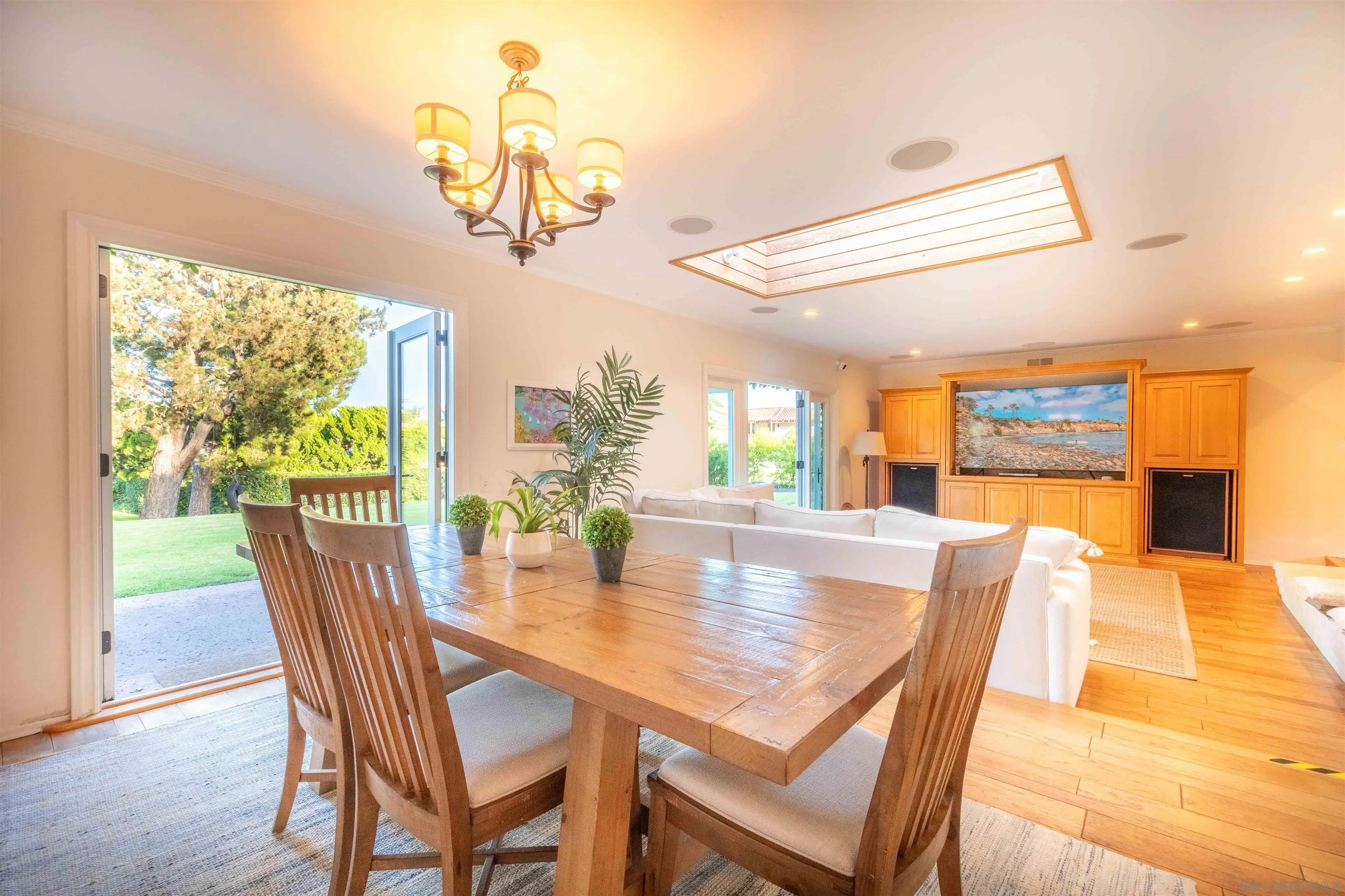 6275 La Jolla Scenic