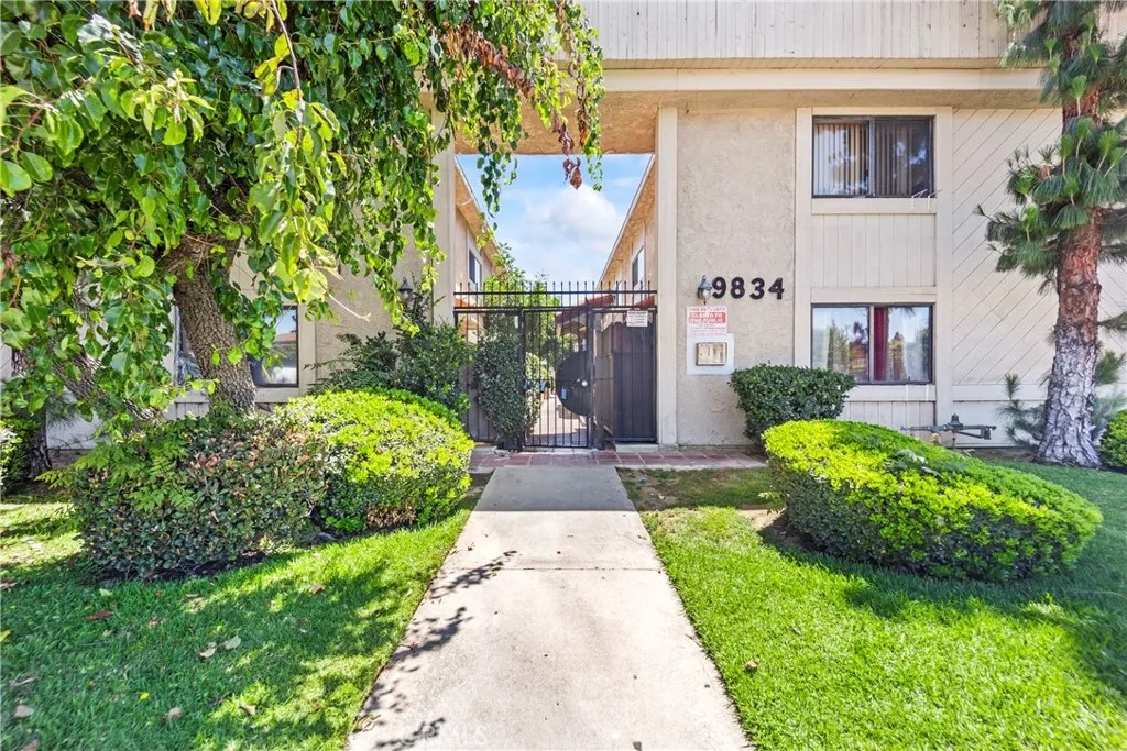 9834 Sepulveda Boulevard 117