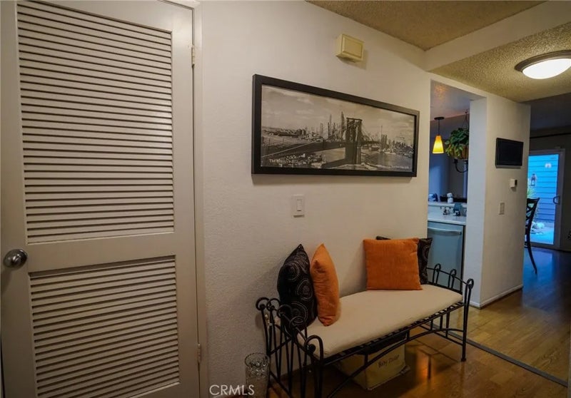 15735 Nordhoff 26